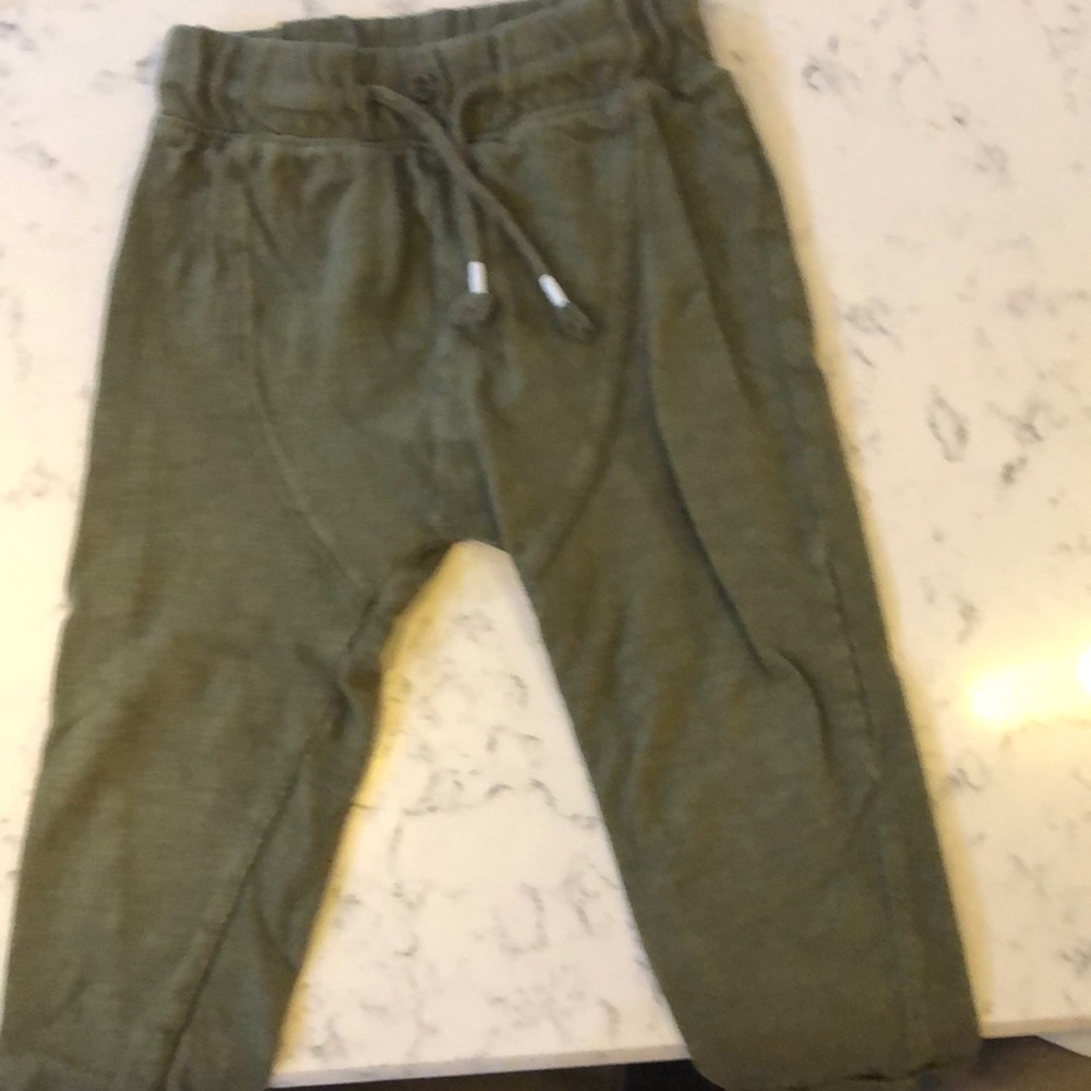 Green long pants size 3T